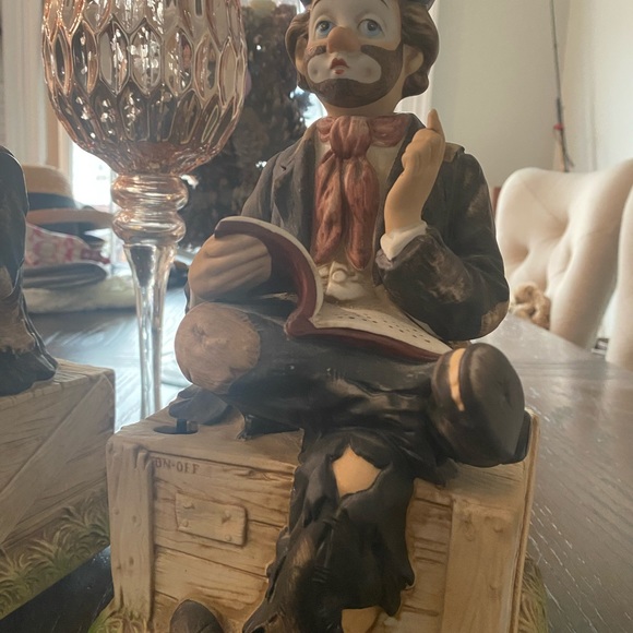 VTG WILLIE THE WHISTLER BISQUES PORCELAIN - Picture 3 of 9